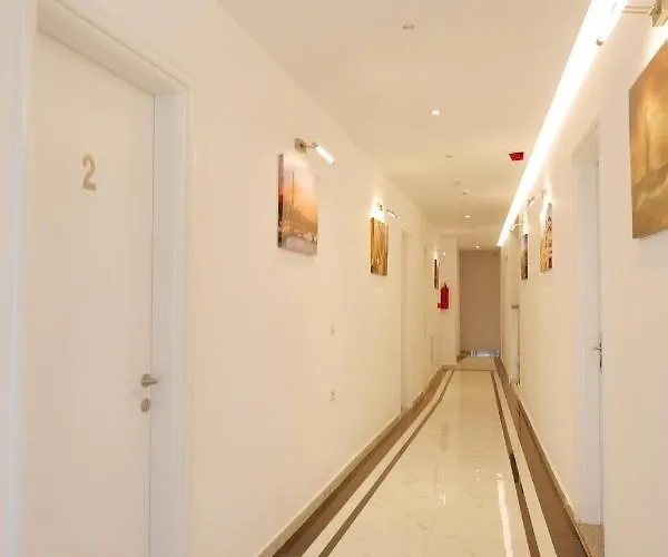 Lumi Otel Saranda