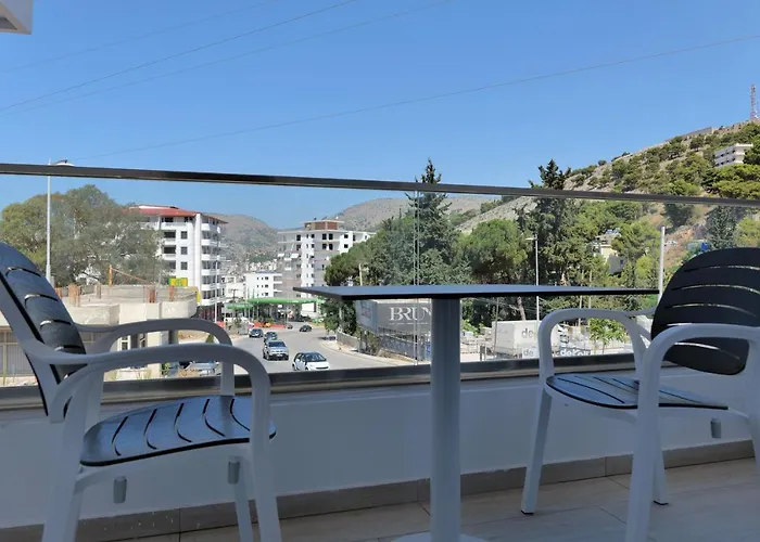 Lumi Otel *